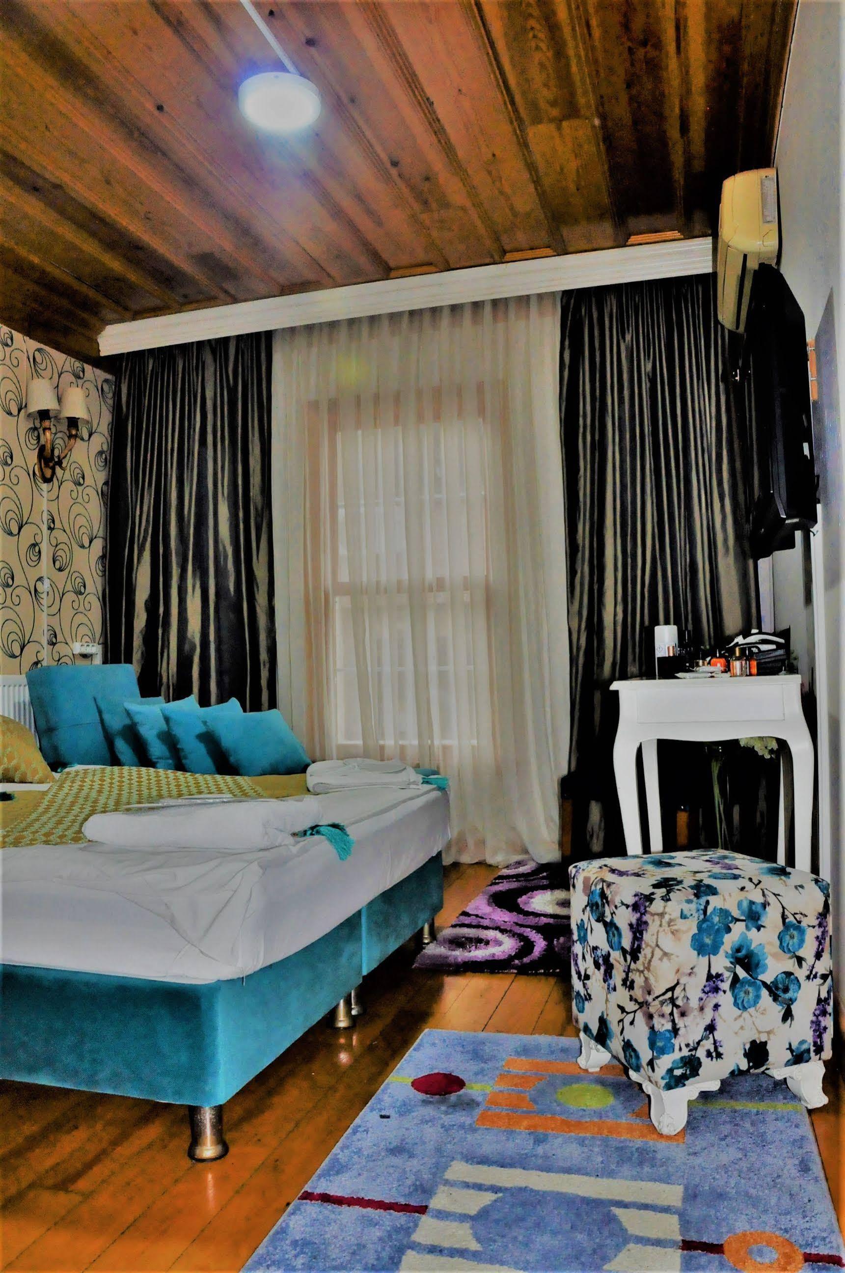 The Trip Old Hotel Istanboel